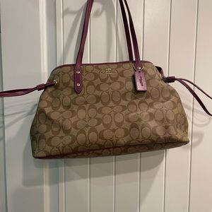Nwot Coach bag excellent condition